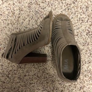 Mia women’s heels size 6.5